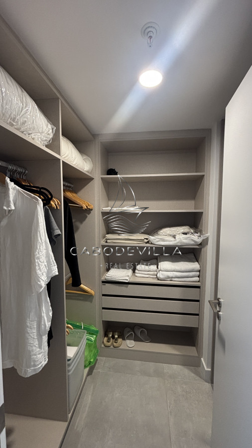 Apartamento ID.727 - Alquiler anual departamento de 3 dormitorios en suite Punta del Este 
