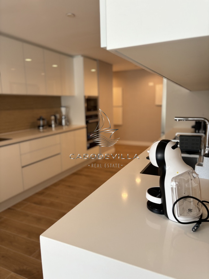 Apartamento ID.427 - En alquiler depto de 3 dormitorios más dependencia de servicio Punta del Este 