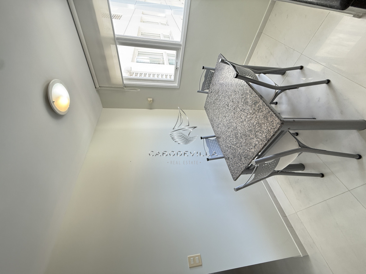 Apartamento ID.876 - En venta y alquiler departamento Punta del Este 