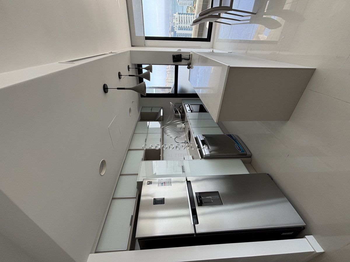 Apartamento ID.695 - En alquiler departamento de 3 suite con vista al mar 