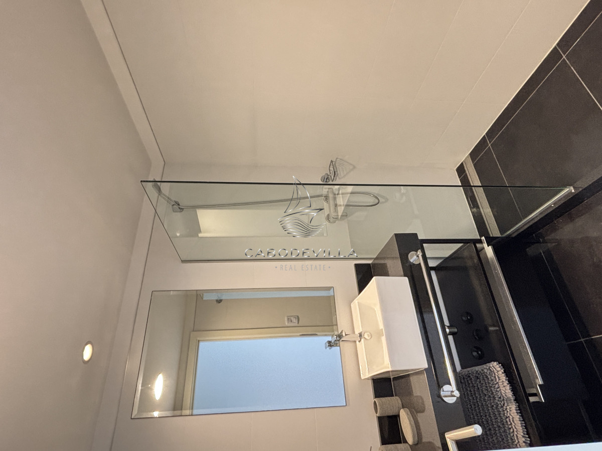 Apartamento ID.695 - En alquiler departamento de 3 suite con vista al mar 