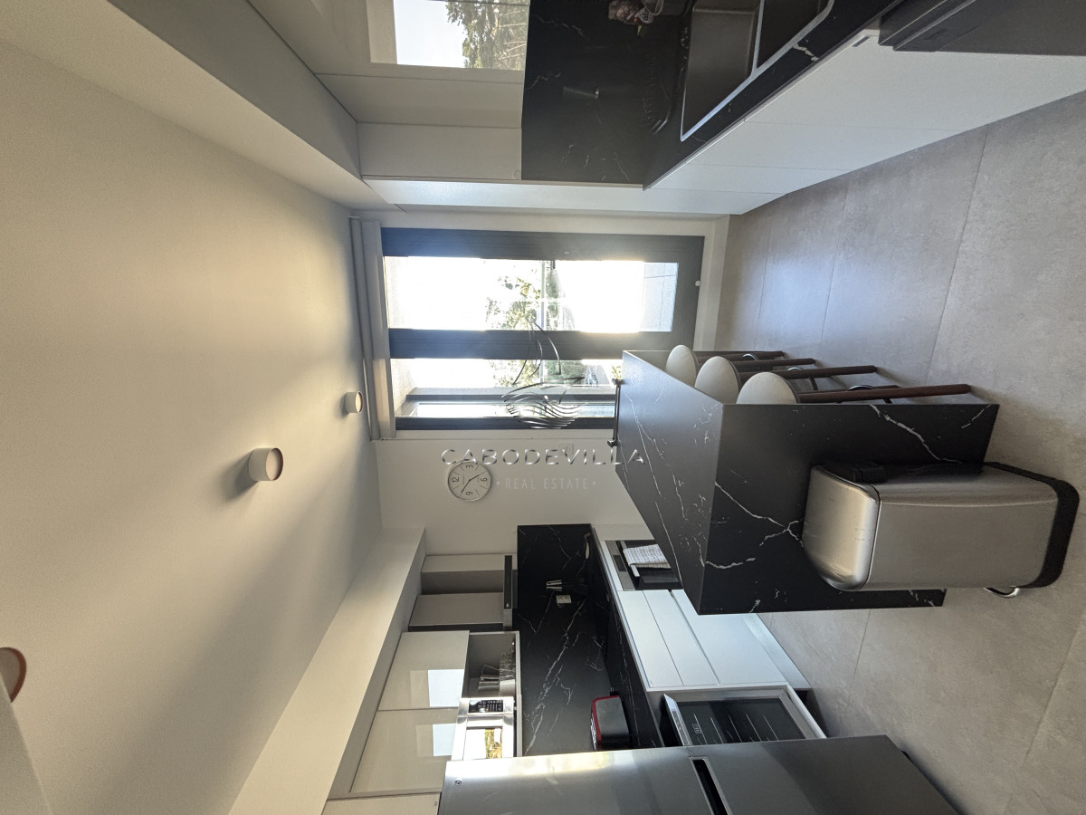 Apartamento ID.727 - Alquiler anual departamento de 3 dormitorios en suite Punta del Este 