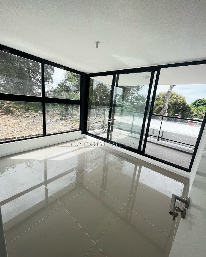 Apartamento ID.5 - En alquiler anual  apartamento de 2 dormitorios a estrenar Roosevelt 