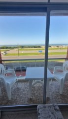 En venta apartamento de 2 dormitorios y medio Punta del Este