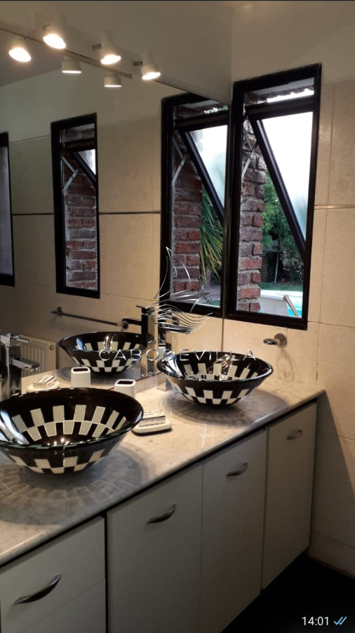 Casa ID.274 - Casa de 3 dormitorios en alquiler anual Punta del Este barrio privado 