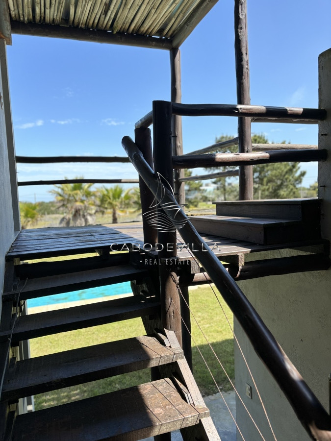 Casa ID.209 - Casa en venta y alquiler de 4 dormitorios con piscina climatizada José Ignacio Punta del Este 
