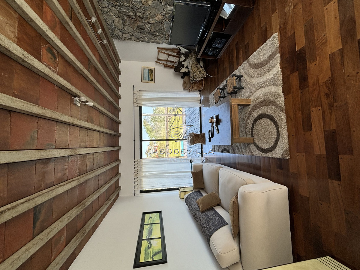 Casa ID.209 - Casa en venta y alquiler de 4 dormitorios con piscina climatizada José Ignacio Punta del Este 