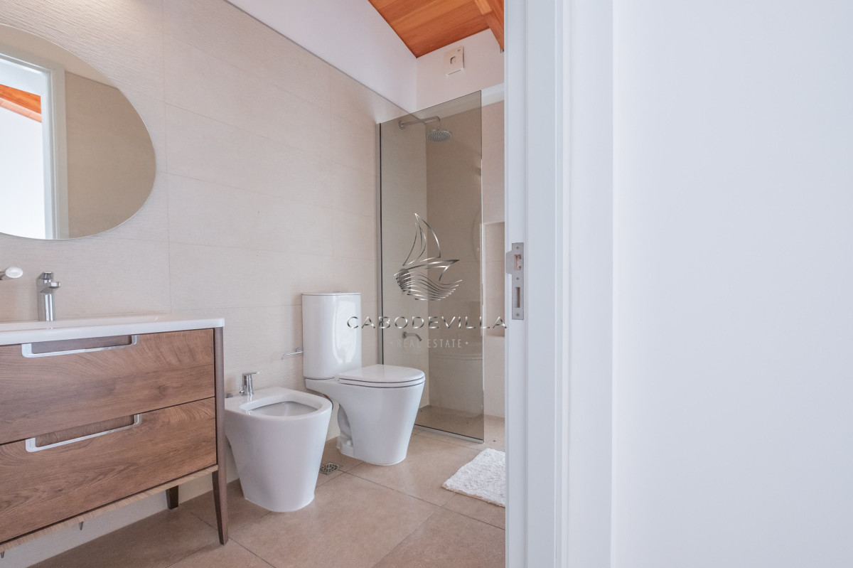 Casa ID.400 - En venta y alquiler anual casa barrio privado Punta del Este 