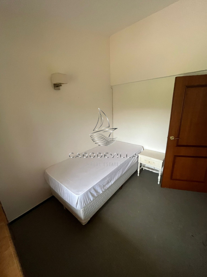 Casa ID.200 - Casa de 5 dormitorios playa brava Punta del Este 