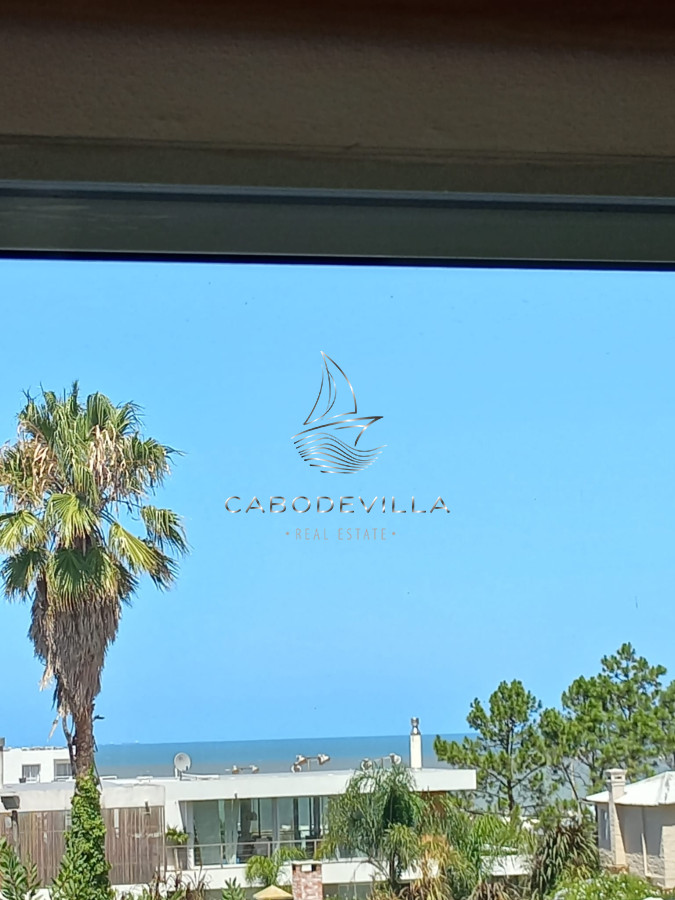 Casa ID.120 - Casa de 4 dormitorios + dependencia de servicio en alquiler Montoya la Barra