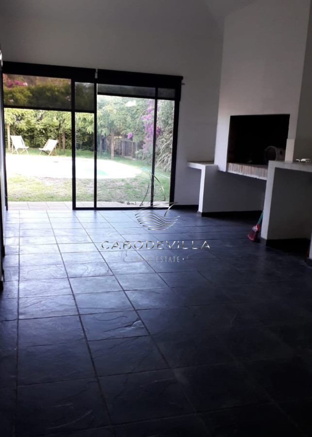 Casa ID.274 - Casa de 3 dormitorios en alquiler anual Punta del Este barrio privado 