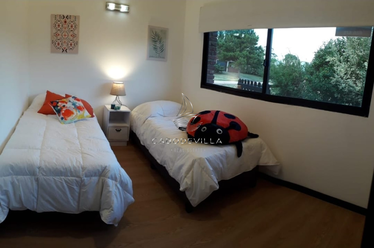 Casa ID.274 - Casa de 3 dormitorios en alquiler anual Punta del Este barrio privado 