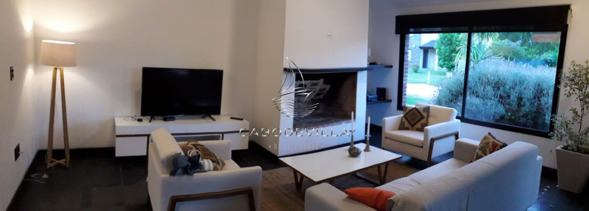 Casa ID.274 - Casa de 3 dormitorios en alquiler anual Punta del Este barrio privado 