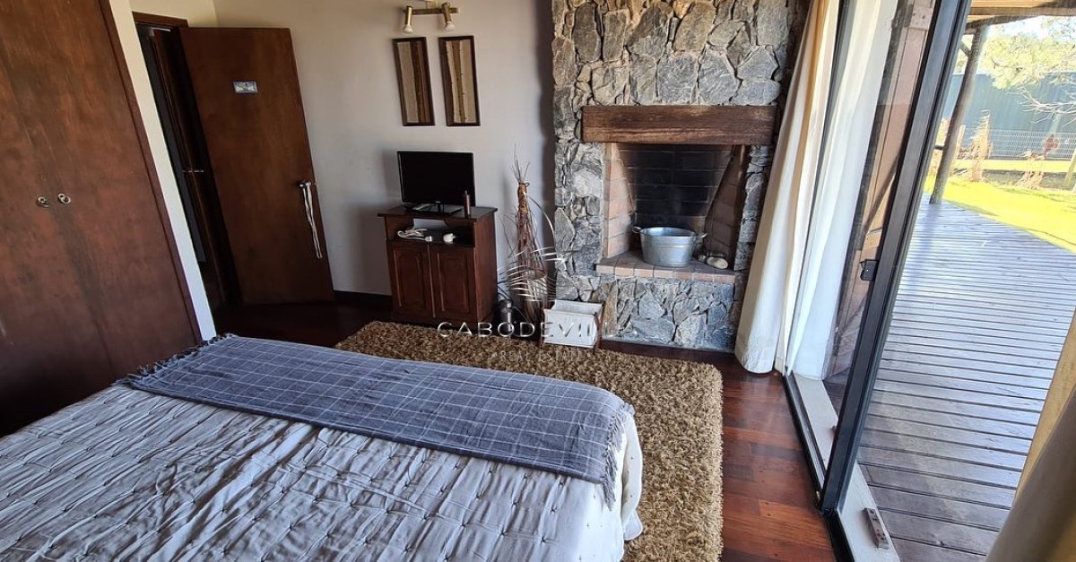 Casa ID.209 - Casa en venta y alquiler de 4 dormitorios con piscina climatizada José Ignacio Punta del Este 