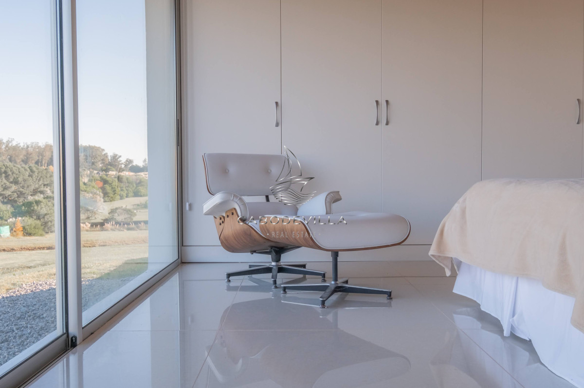 Casa ID.400 - En venta y alquiler anual casa barrio privado Punta del Este 