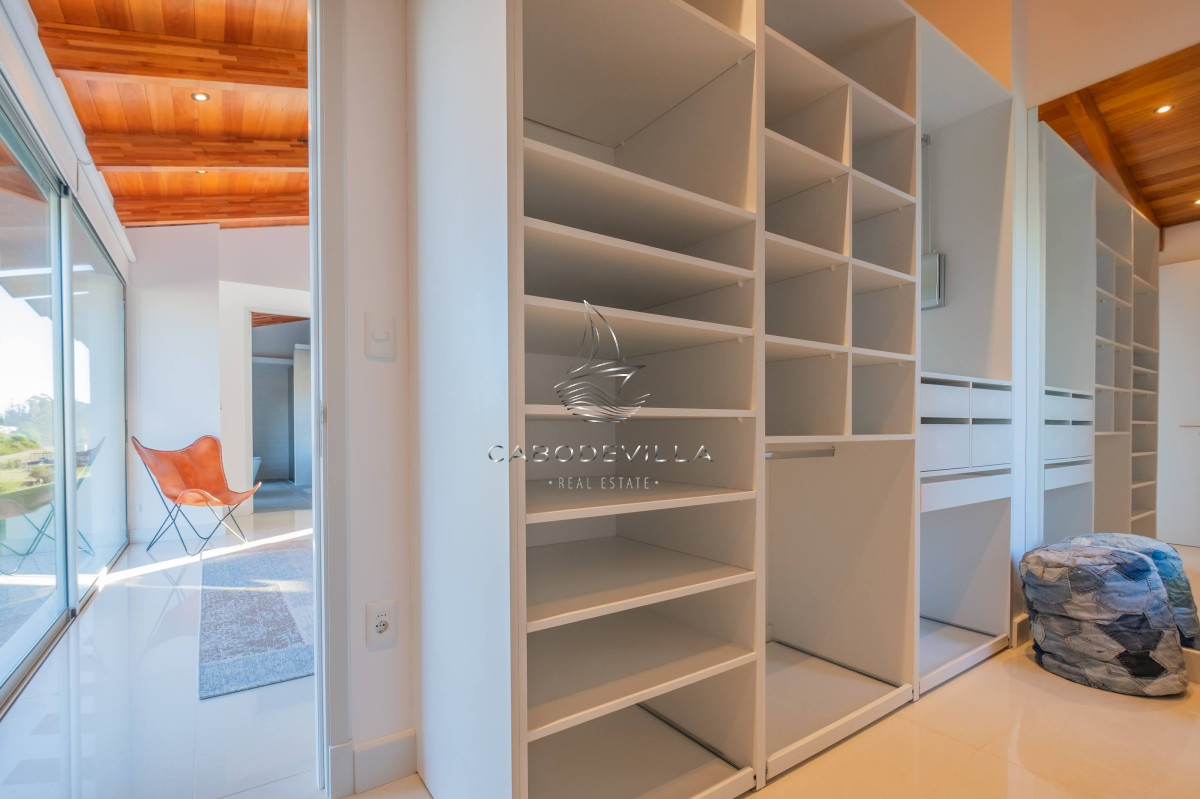Casa ID.400 - En venta y alquiler anual casa barrio privado Punta del Este 