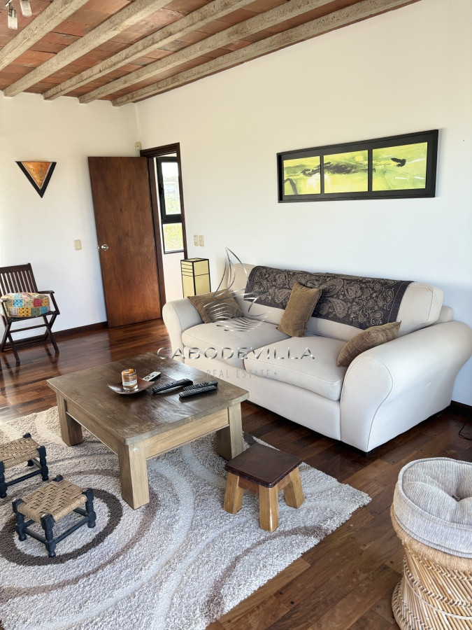 Casa ID.209 - Casa en venta y alquiler de 4 dormitorios con piscina climatizada José Ignacio Punta del Este 