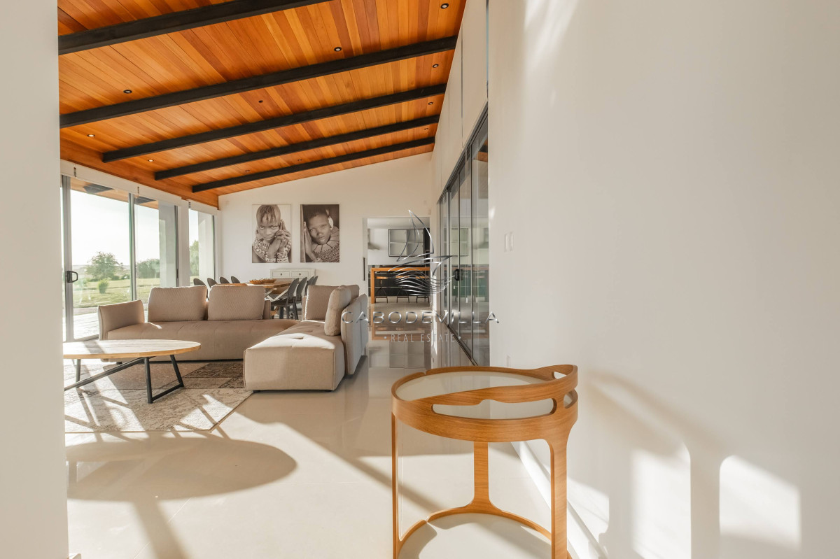 Casa ID.400 - En venta y alquiler anual casa barrio privado Punta del Este 