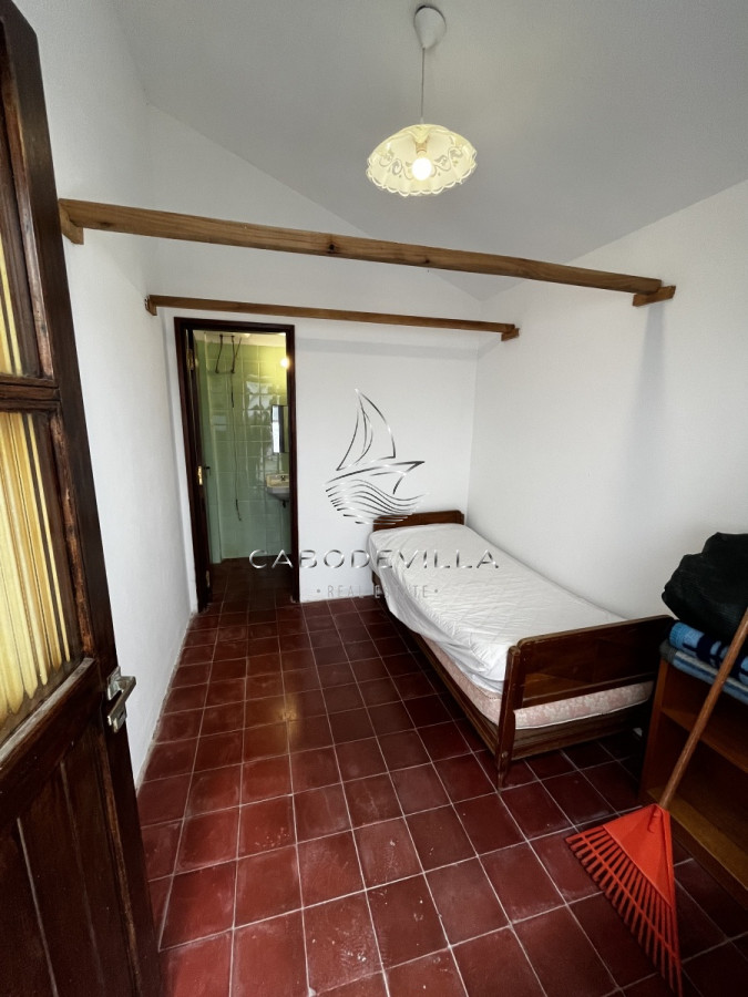 Casa ID.252 - Alquiler anual de casa de 3 dormitorios mas dependencia de servicio en Aidy Grill Punta del Este 