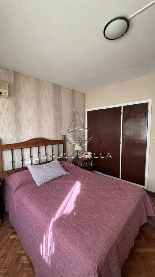 Casa ID.698 - Casa de 3 dormitorios más dependencia de servicio en alquiler anual Punta del Este 