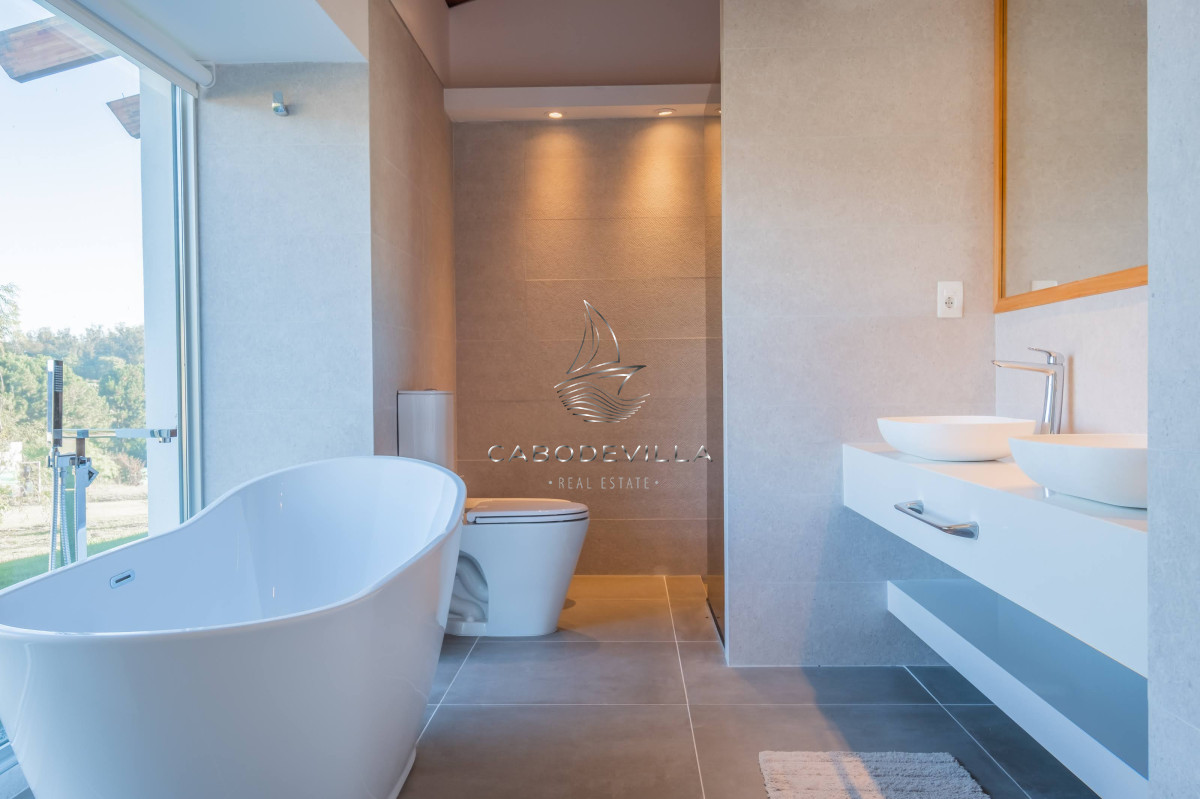 Casa ID.400 - En venta y alquiler anual casa barrio privado Punta del Este 