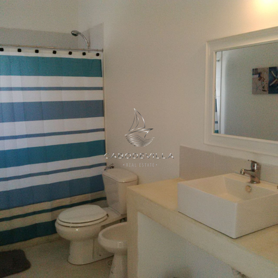 Casa ID.174 - Casa de 3 dormitorios + dependencia de servicio en alquiler Punta del Este 