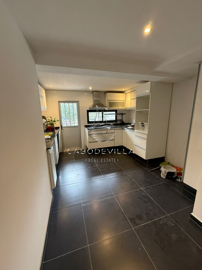 Casa ID.894 - Alquiler anual casa de 2 dormitorios Montevideo