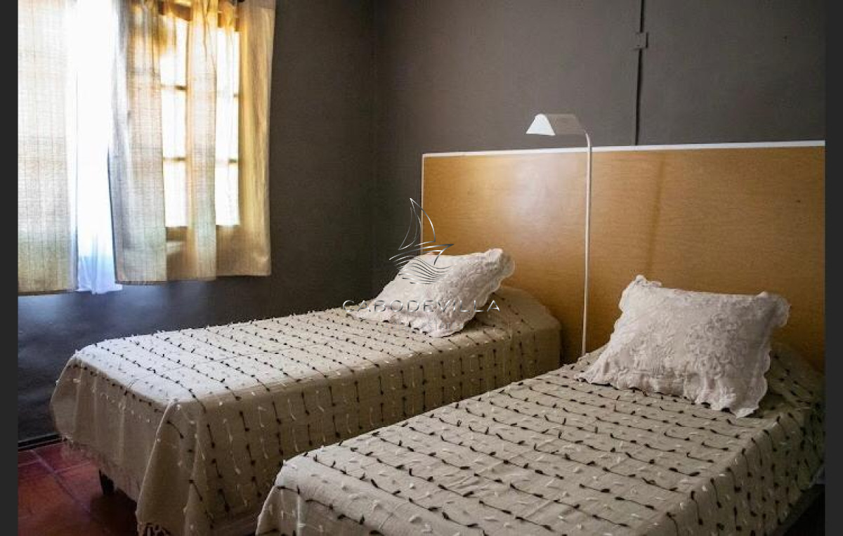 Casa ID.47 - En venta y alquiler temporal casa de 4 dormitorios, Pinares Punta del Este 
