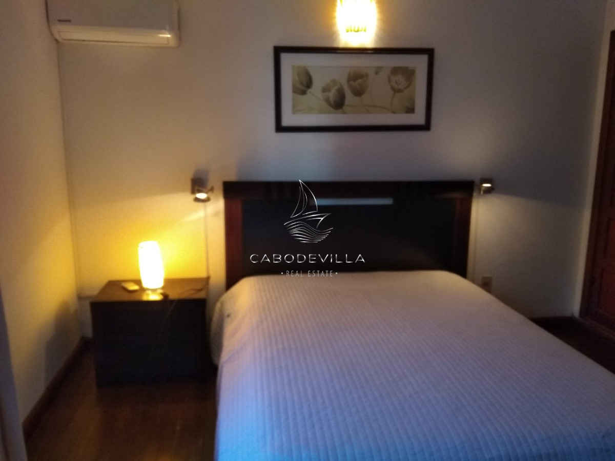 Casa ID.212 - Casa de 3 dormitorios y 2 baños, playa mansa Punta del Este 