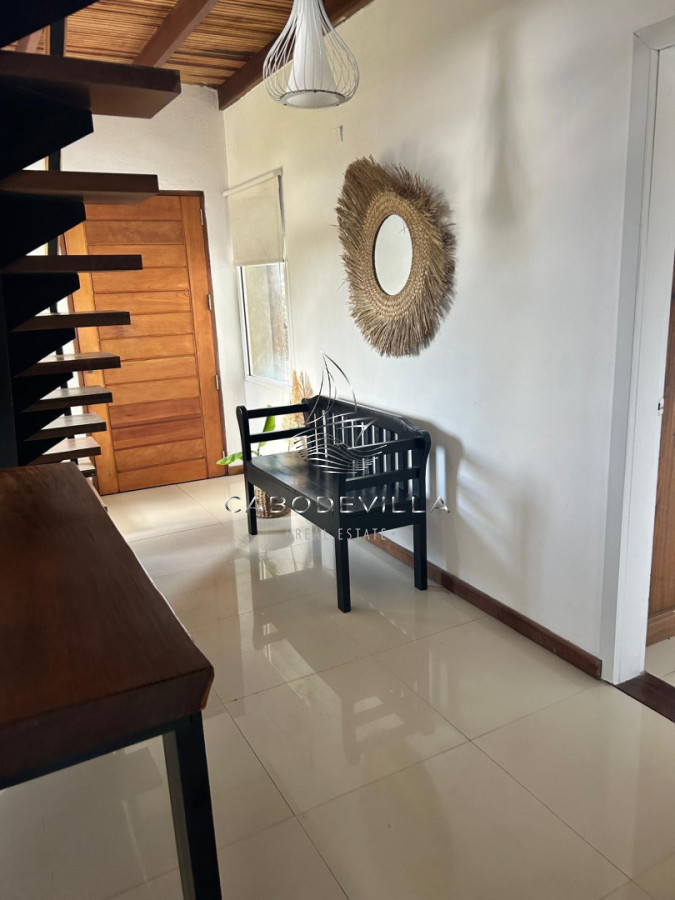 Casa ID.1084 - Casa de 3 dormitorios y 2 baños - Balneario Bs