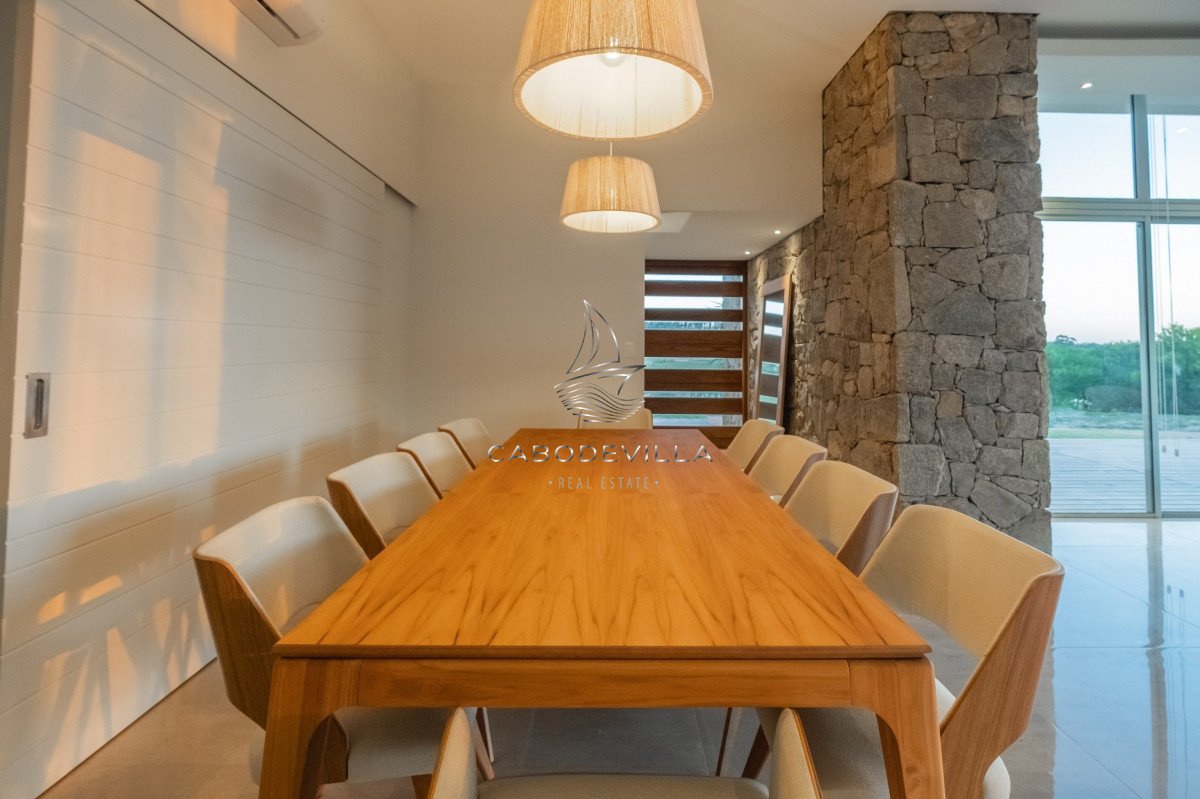 Casa ID.401 - En venta y alquiler anual casa barrio privado apunta del Este 