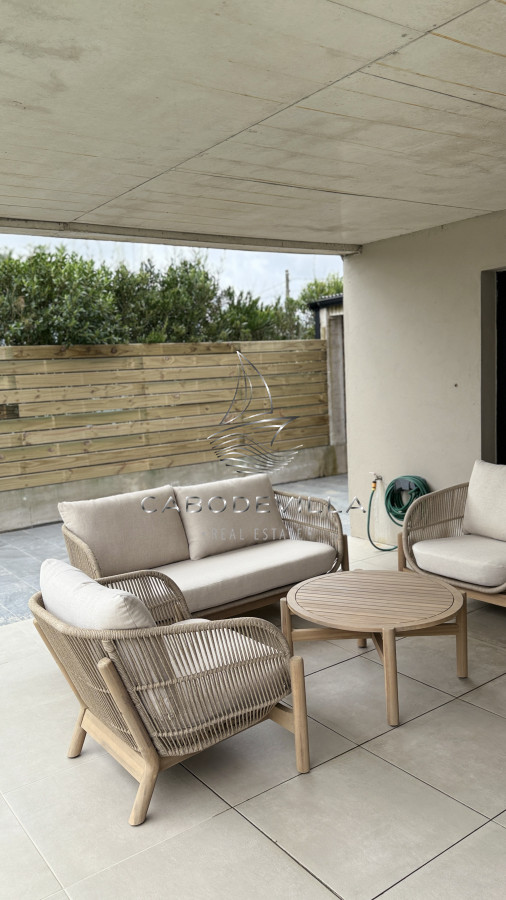 Casa ID.980 - En alquiler casa de 3 dormitorios en Manantiales 