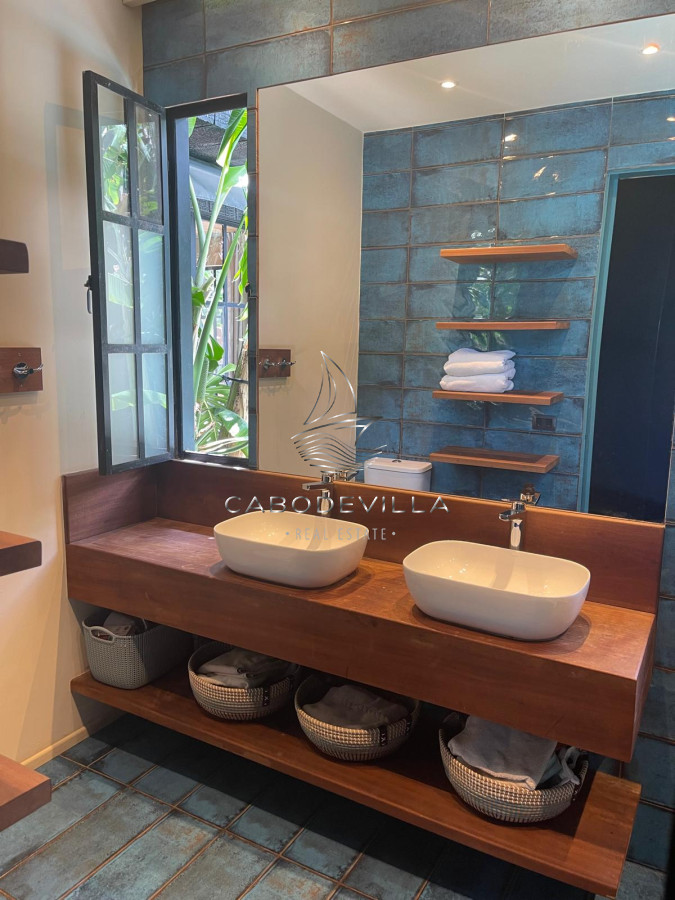 Casa ID.802 - Casa de 4 dormitorios en venta Punta Ballena