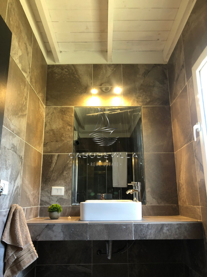 Casa ID.206 - En venta casa de 4 dormitorios, piscina Punta Ballena