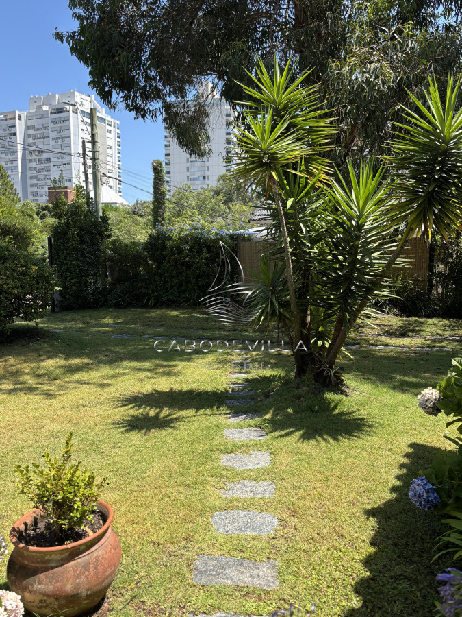 Casa ID.699 - Alquiler anual casa Punta del Este 