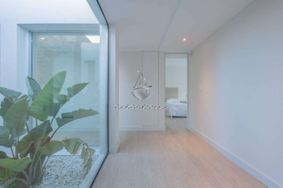 Casa ID.401 - En venta y alquiler anual casa barrio privado apunta del Este 