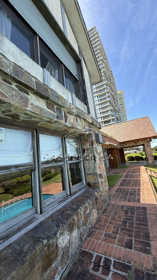 Casa ID.966 - En venta mansión en Punta del Este 