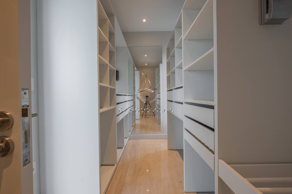 Casa ID.401 - En venta y alquiler anual casa barrio privado apunta del Este 