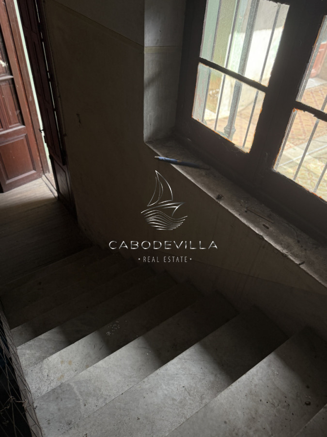 Casa ID.1015 - En venta casa de 7 dormitorios en Salto Uruguay