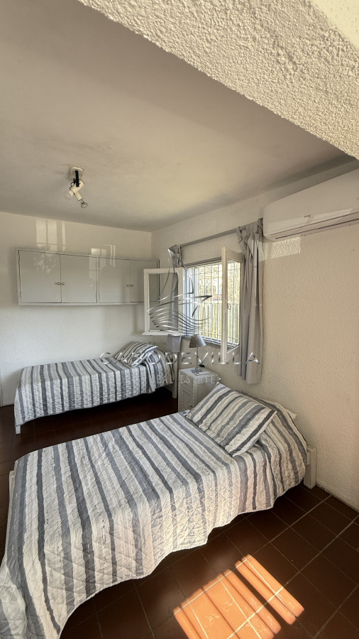 Casa ID.911 - Alquiler casa de 4 dormitorios Punta Ballena 