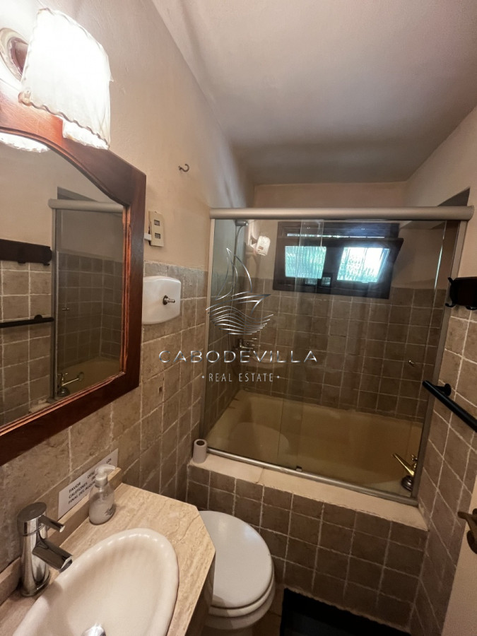 Casa ID.156 - Casa de 4 dormitorios playa brava 