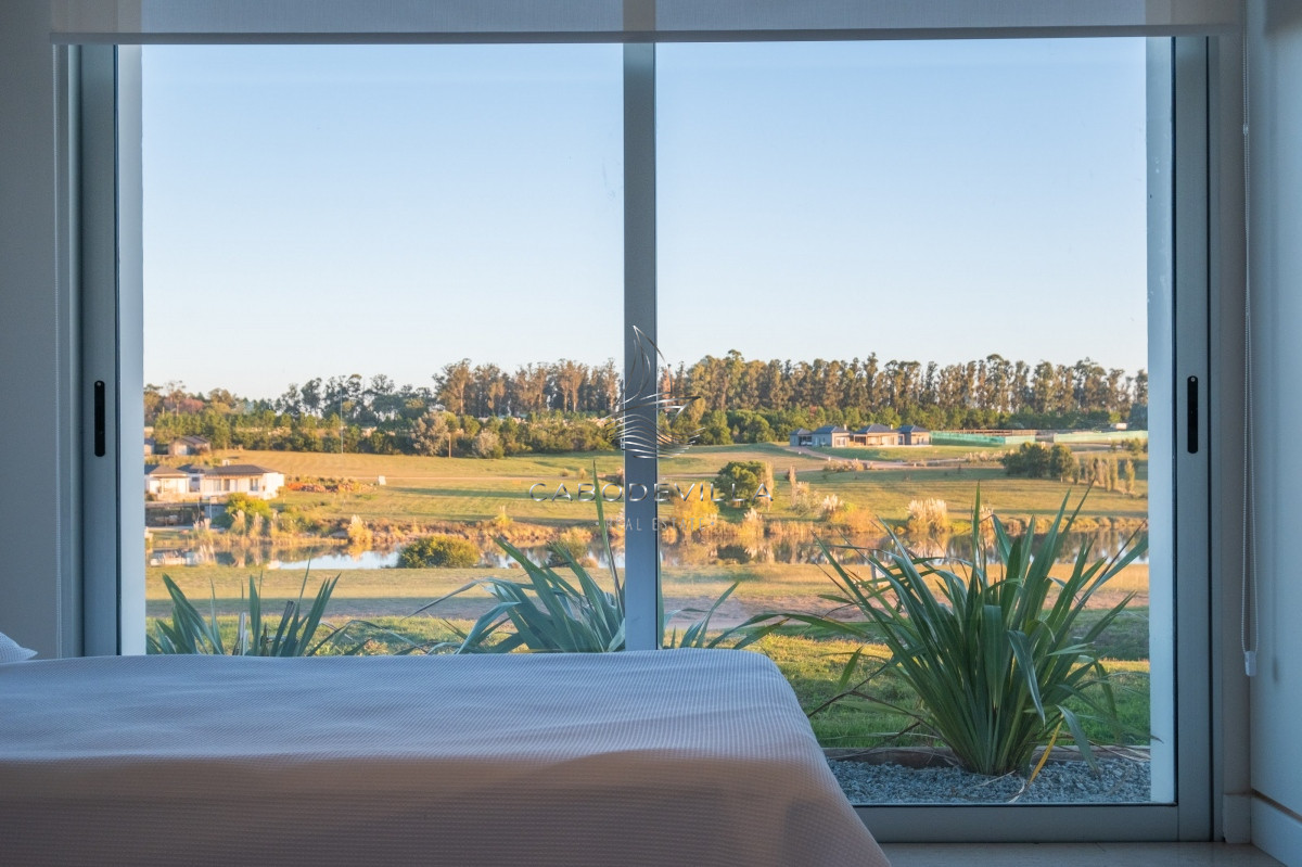 Casa ID.401 - En venta y alquiler anual casa barrio privado apunta del Este 
