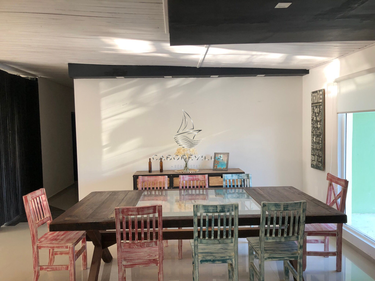 Casa ID.206 - En venta casa de 4 dormitorios, piscina Punta Ballena