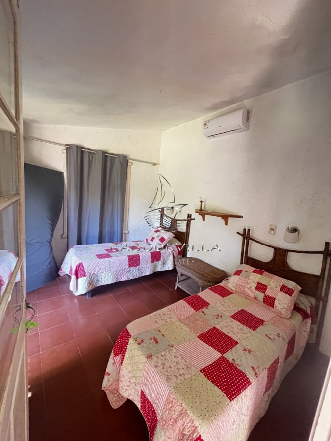 Casa ID.156 - Casa de 4 dormitorios playa brava 