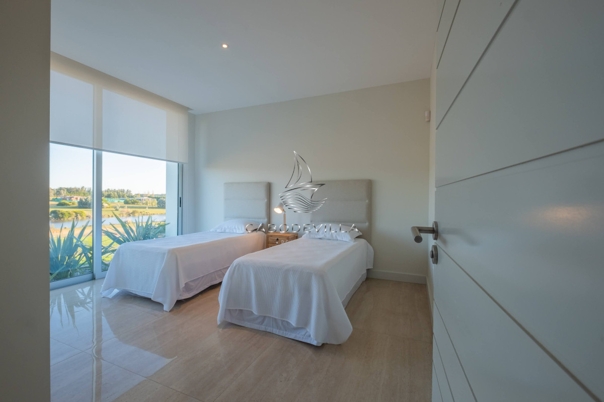 Casa ID.401 - En venta y alquiler anual casa barrio privado apunta del Este 