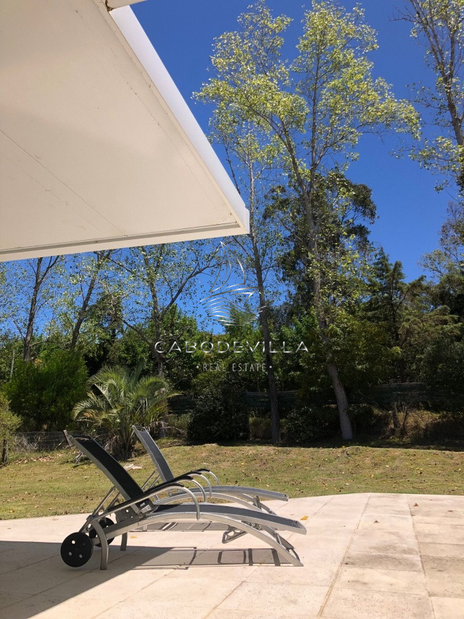 Casa ID.206 - En venta casa de 4 dormitorios, piscina Punta Ballena