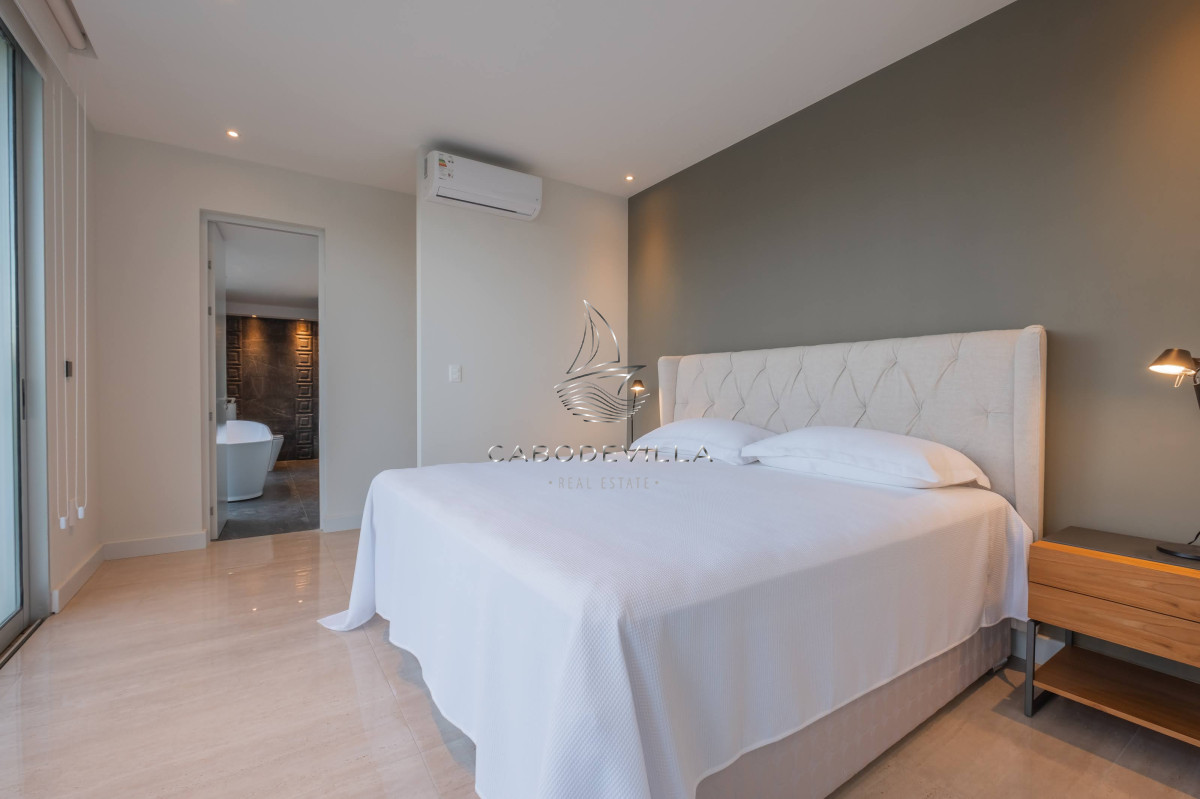 Casa ID.401 - En venta y alquiler anual casa barrio privado apunta del Este 