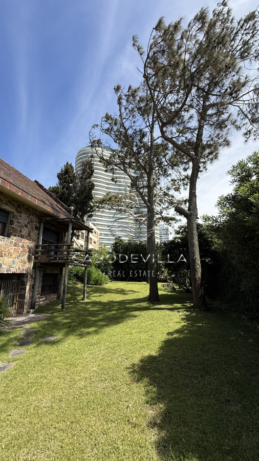 Casa ID.966 - En venta mansión en Punta del Este 