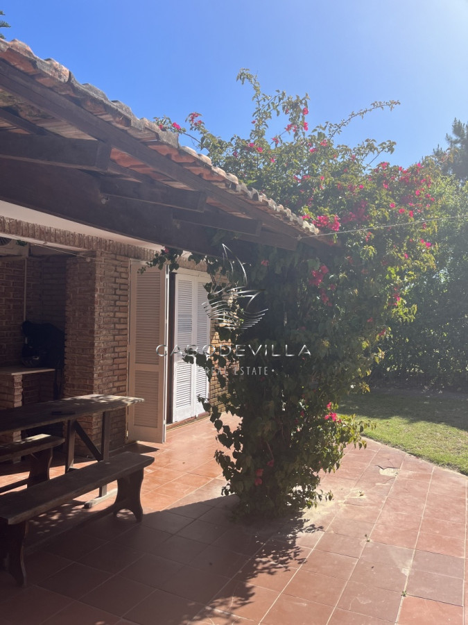 Casa ID.156 - Casa de 4 dormitorios playa brava 