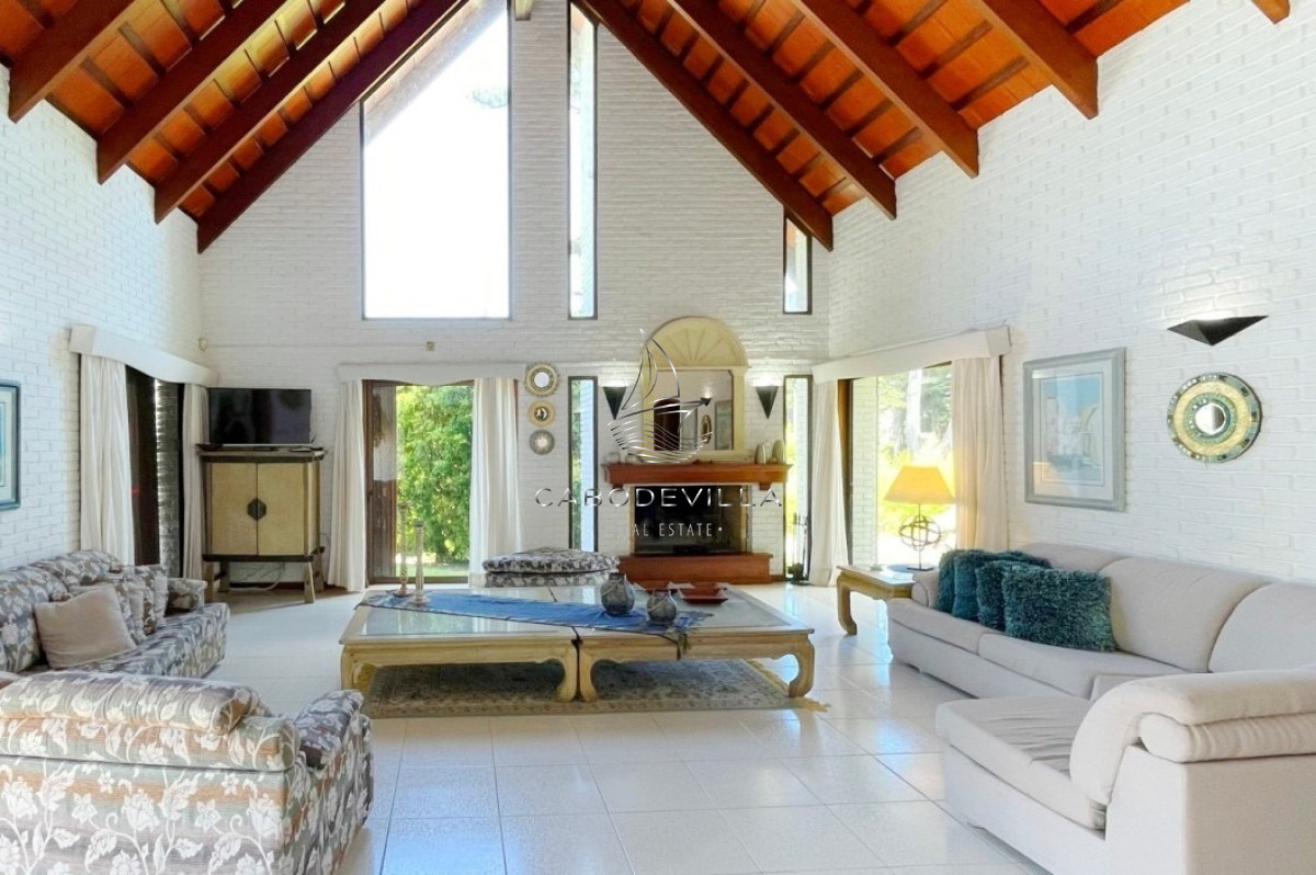 Casa ID.811 - Alquiler de temporada espectacular residencia en San Rafael